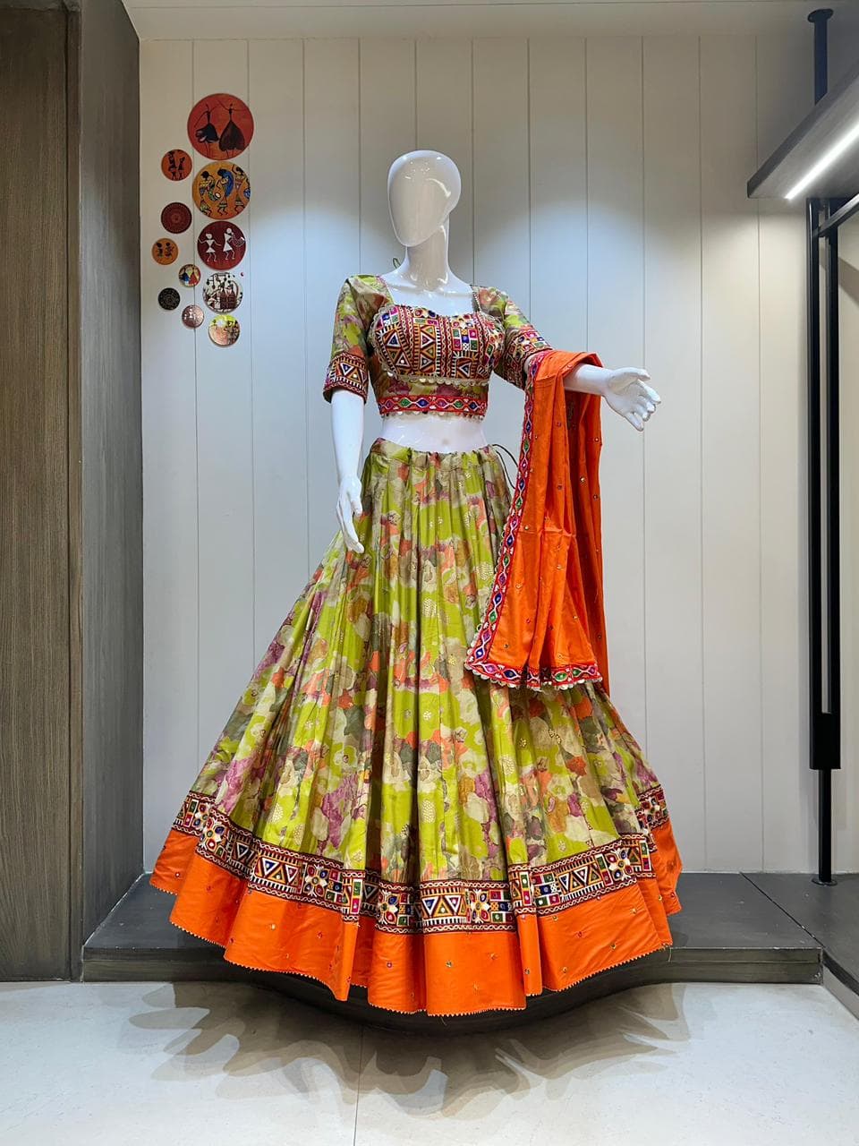 Elegant Ethnic Piece #11