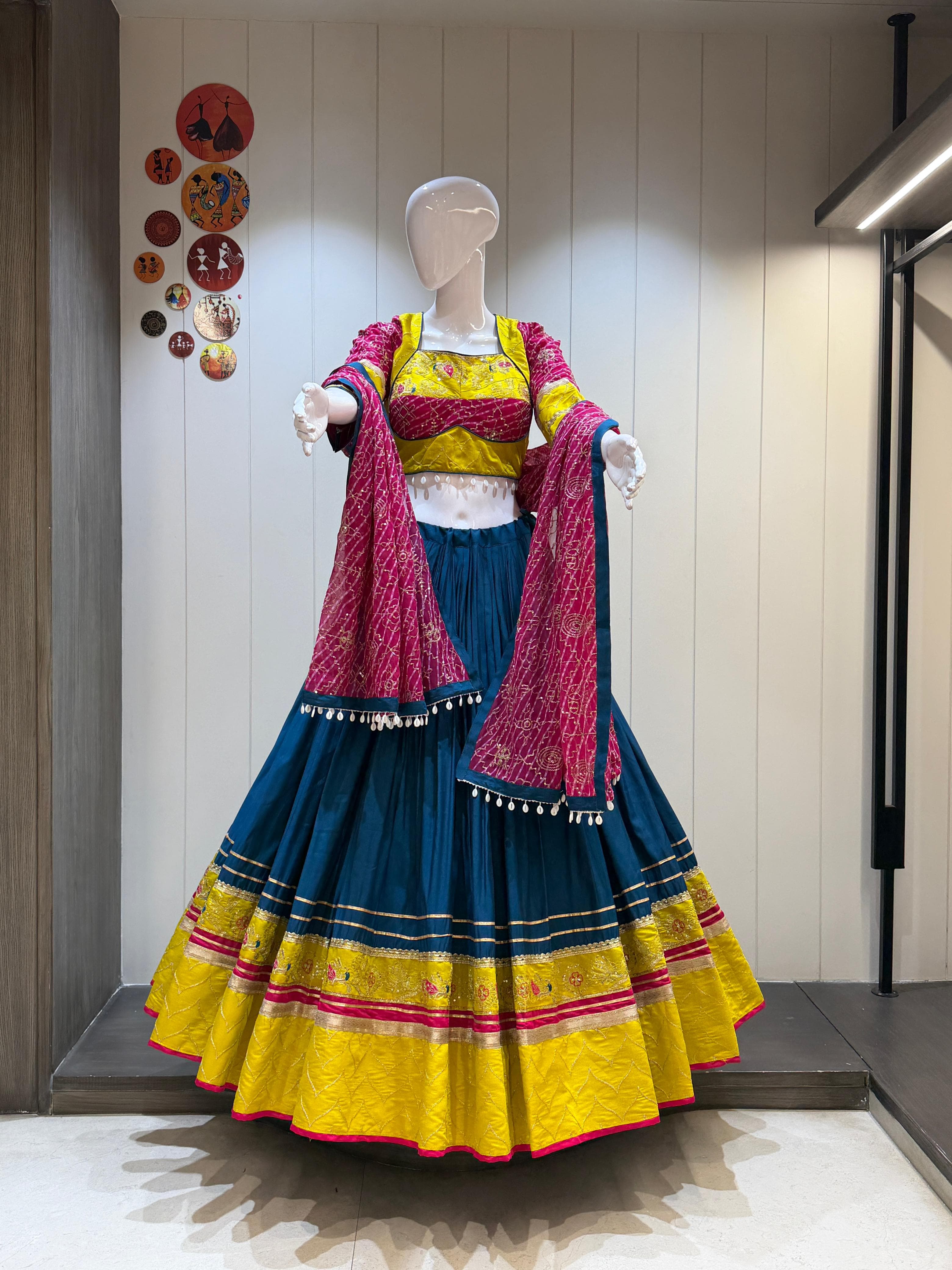 Elegant Ethnic Piece #21